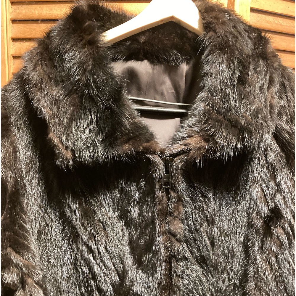 Vintage Scandinavian Fur Co. Genuine Mink Fur Coat with Zippered Front - Picture 4 of 16